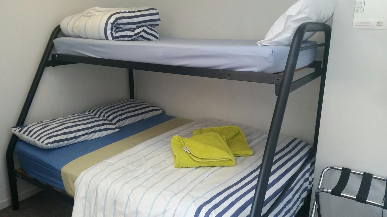 Loft 109 Backpackers Hostel Tauranga Bagian luar foto