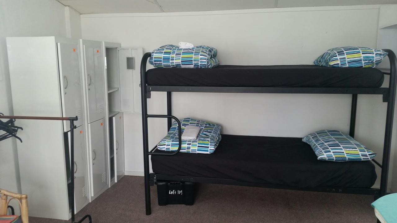 Loft 109 Backpackers Hostel Tauranga Bagian luar foto